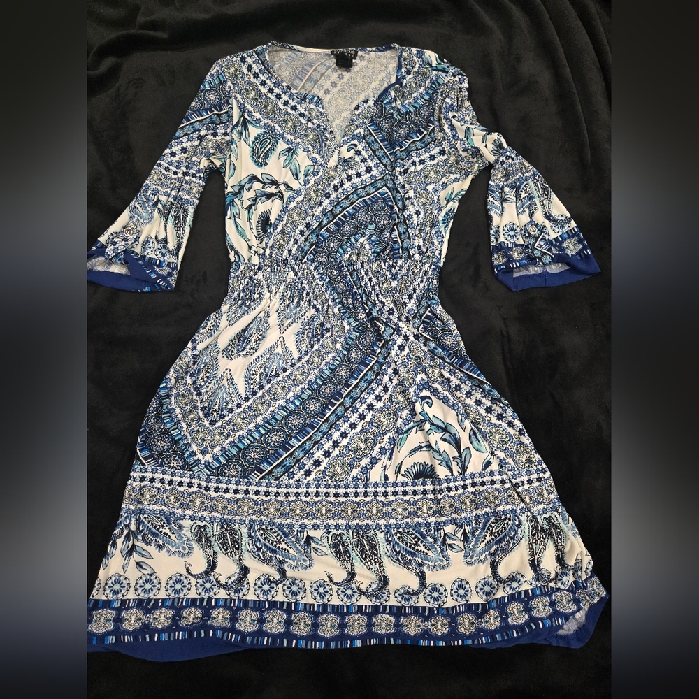 Women's Blue and White Patterned Long Sleeve Dress
